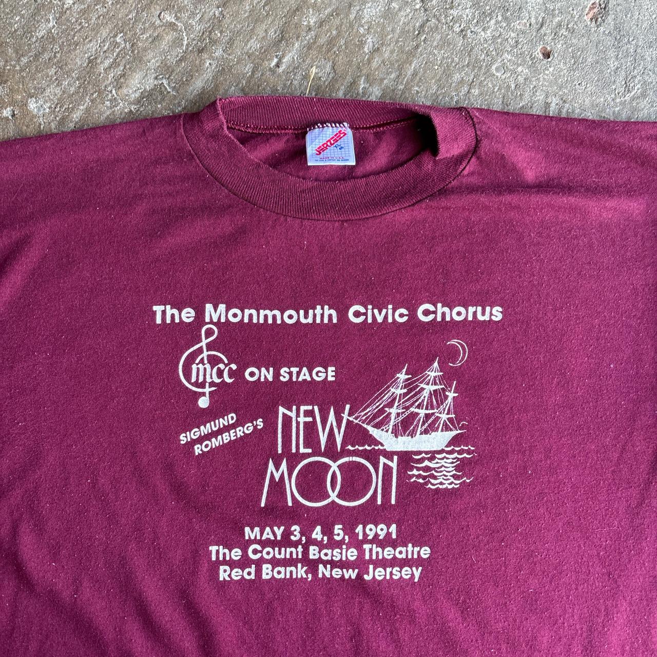90s Burgundy ‘New Moon’ single stitch tee