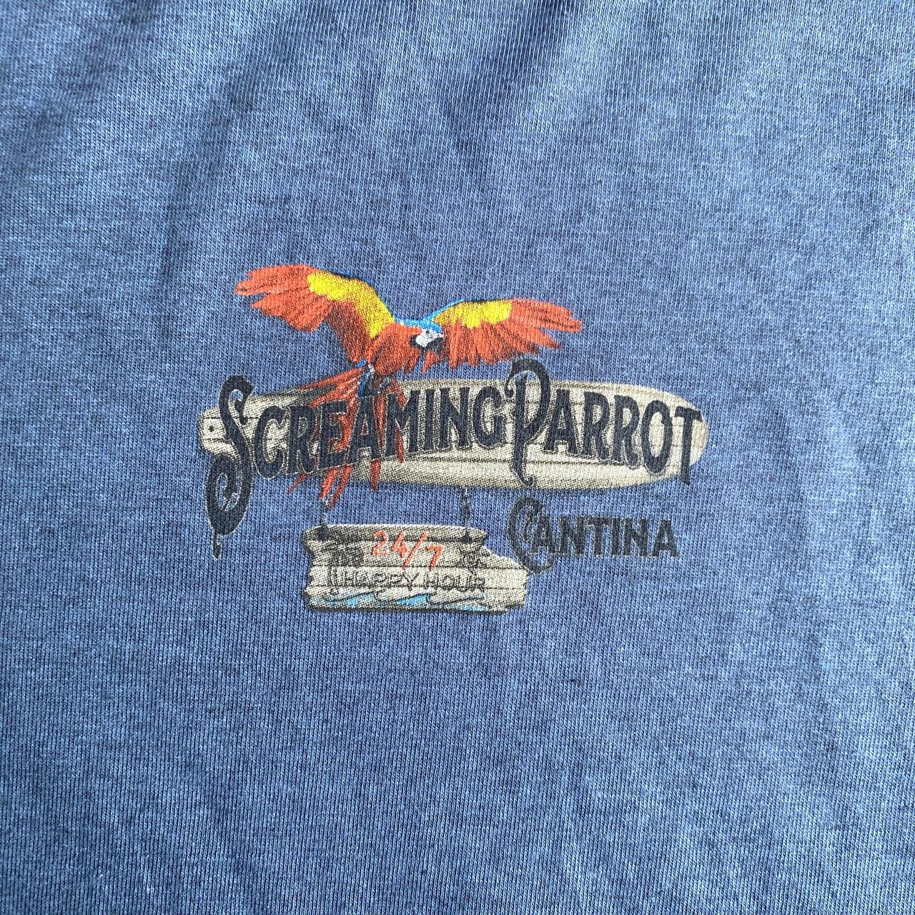 Blue Screaming Parrot Graphic T-Shirt - XL