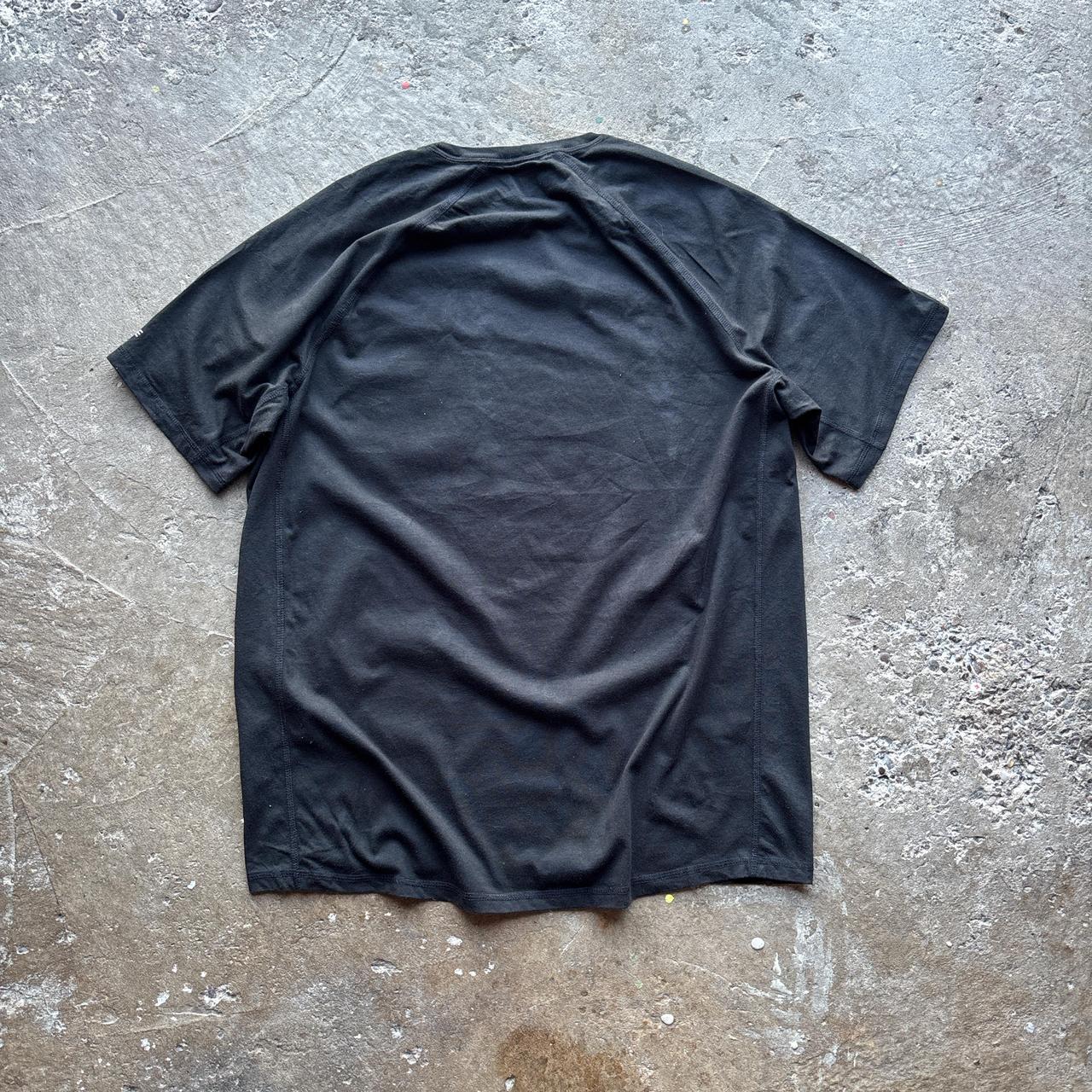 Black Carhartt single pocket tee - L