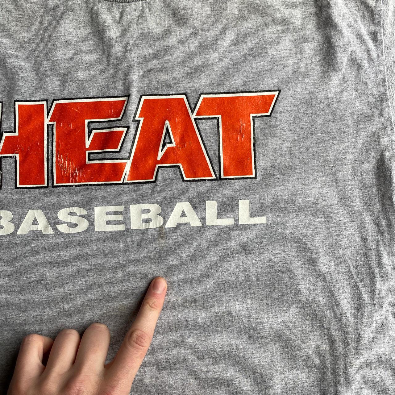 Vintage Grey Nike Graphic Baseball T-Shirt - XL (women’s)