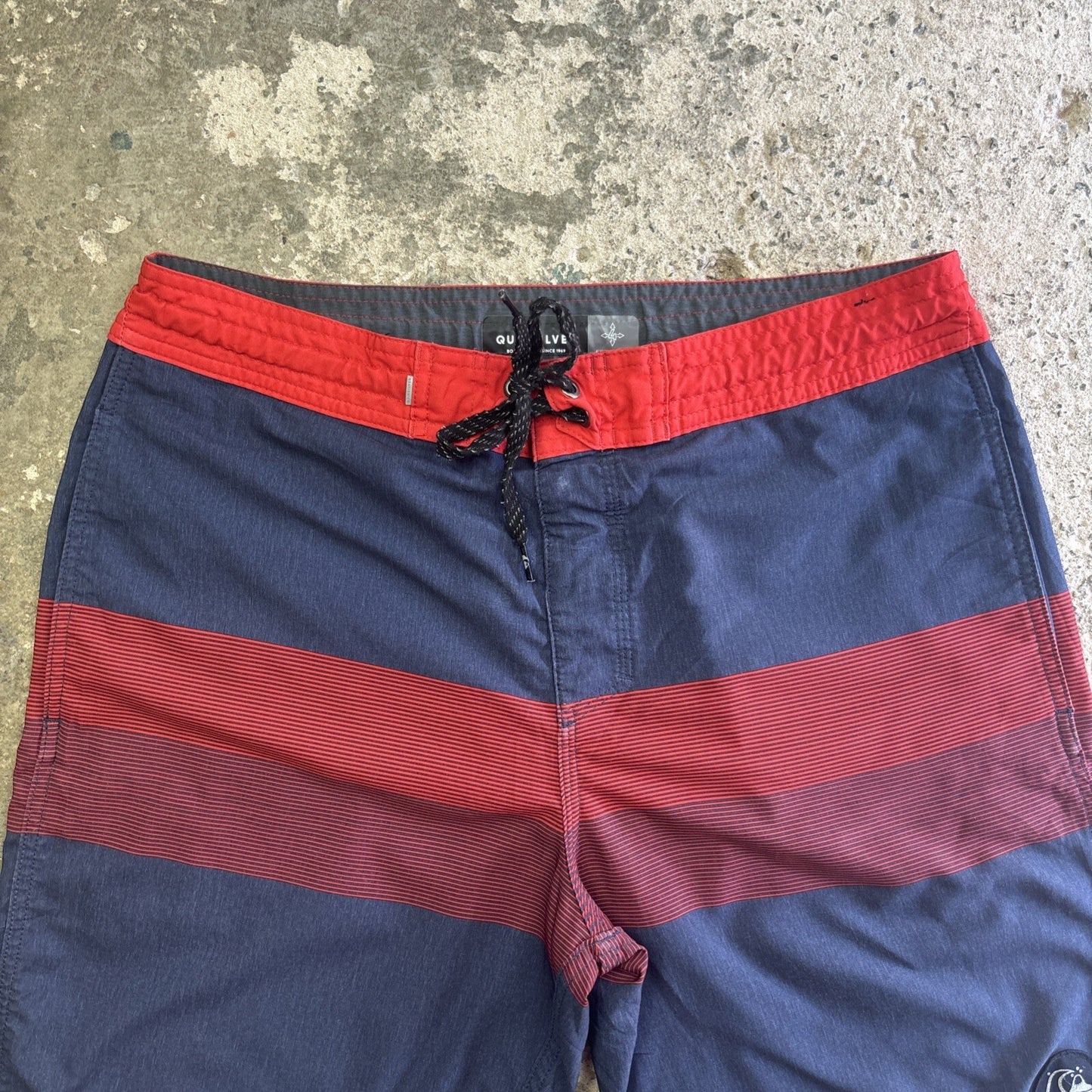 Red & Navy Quiksilver Striped Board Shorts W/ Pockets | W32"