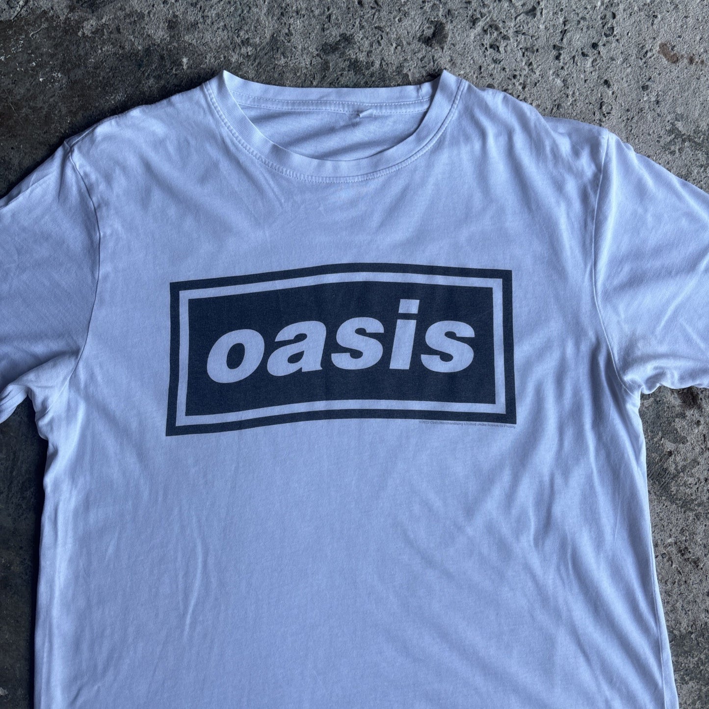 White Oasis Iconic Graphic Print T-shirt | Size M