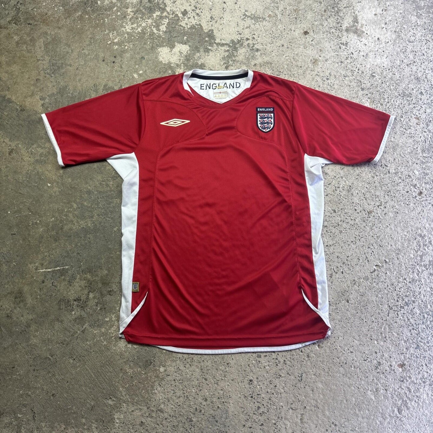 Red Umbro England Football Training Shirt | Size: M