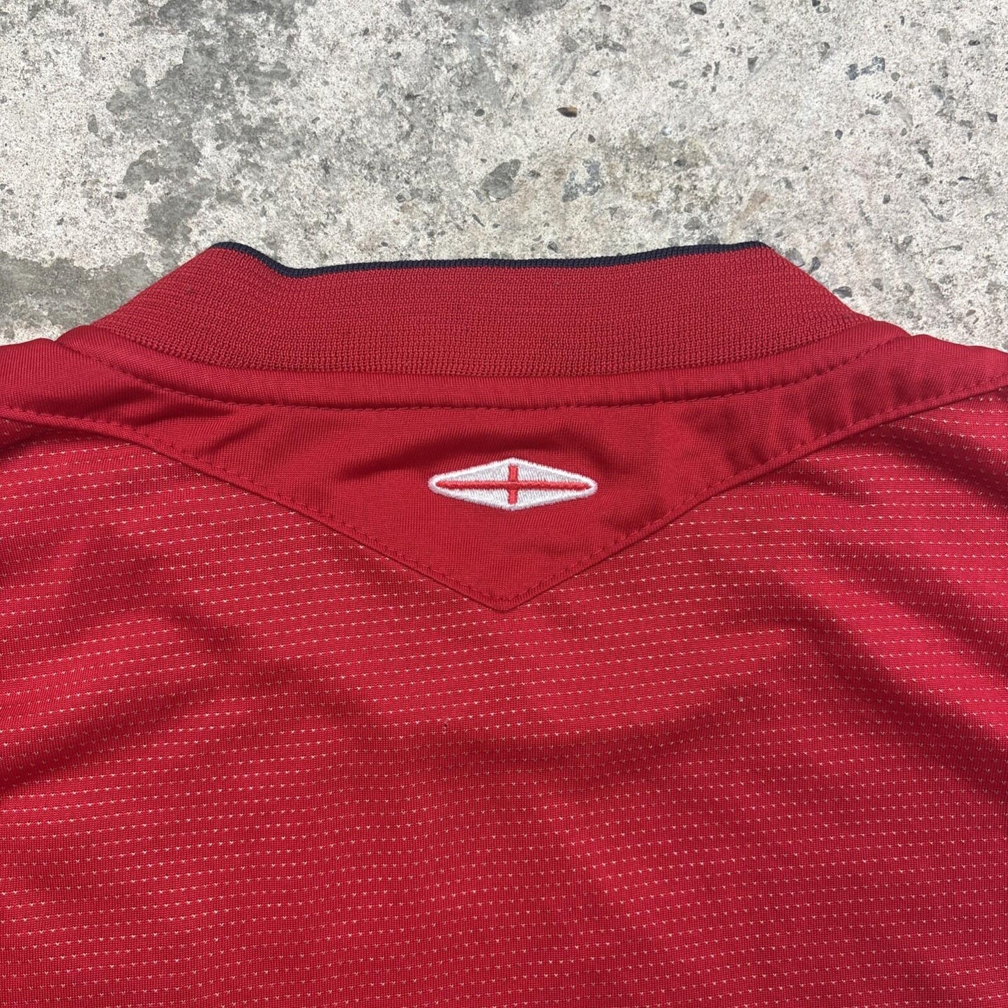 Red Umbro 2004/06 England Football Shirt | Size M