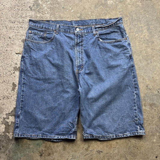 Blue Denim Levi’s 569 Men’s Shorts Jorts - W40