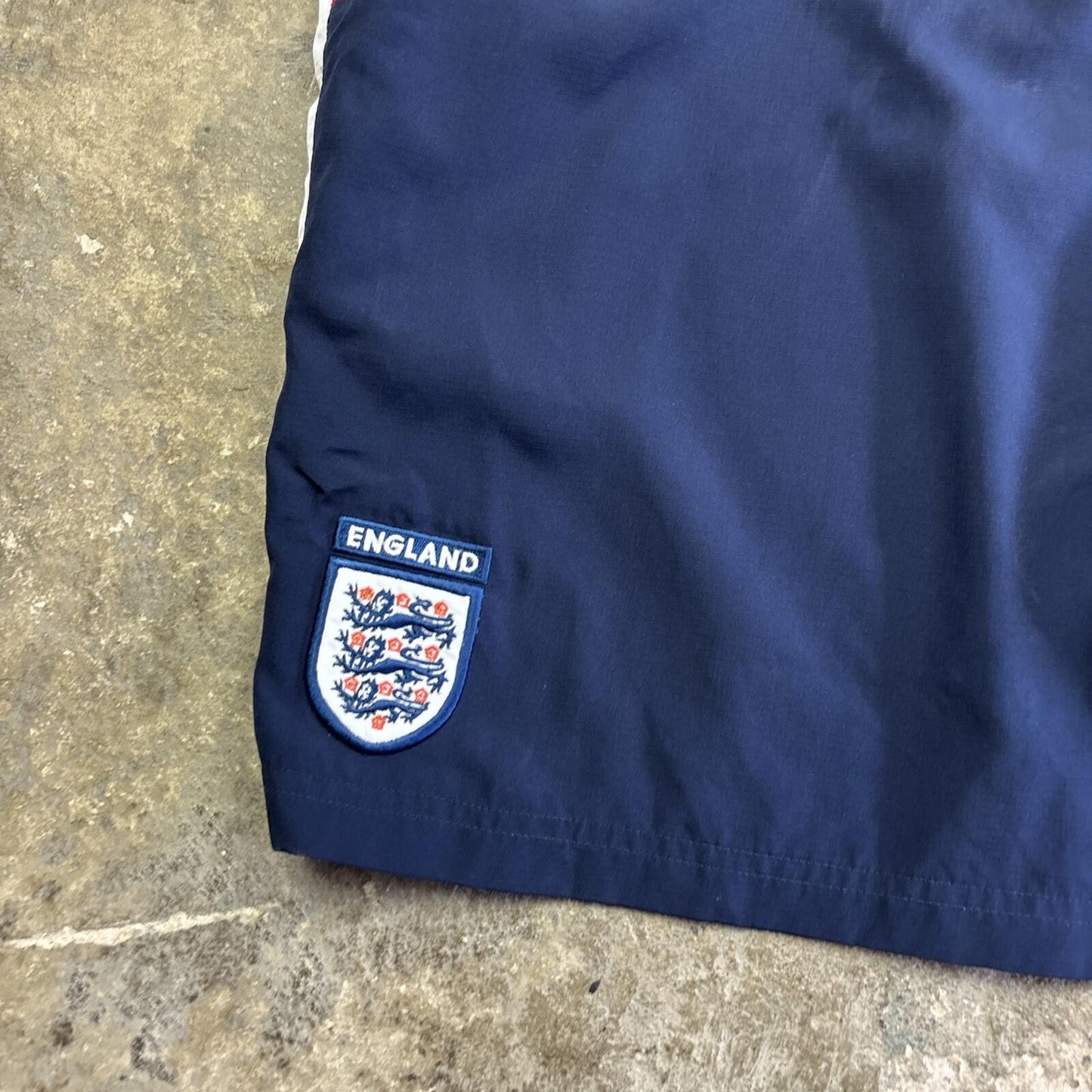 00s Navy & White Umbro England Football Shorts | XXL