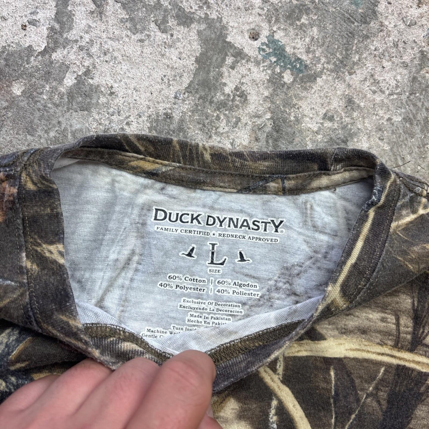 Duck Dynasty Real Tree Graphic T-Shirt | L