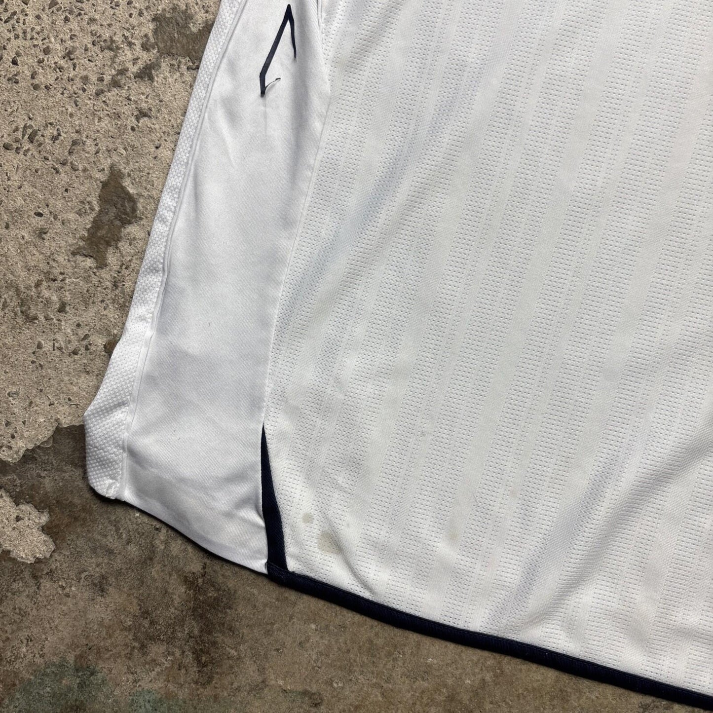 2007-09 White Umbro England Football Men’s Shirt | L