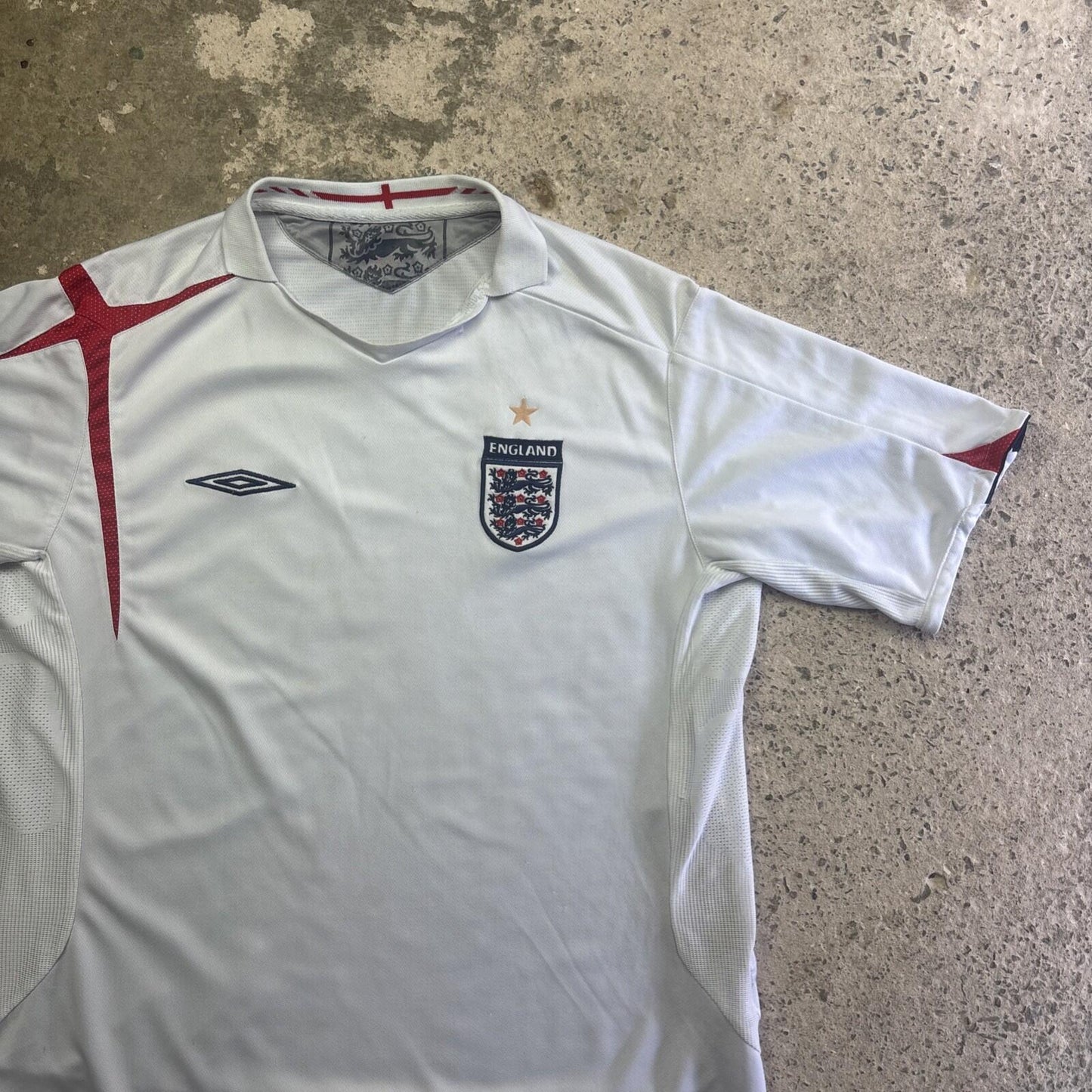 White Umbro 2005/07  England Football Home Shirt | Size L