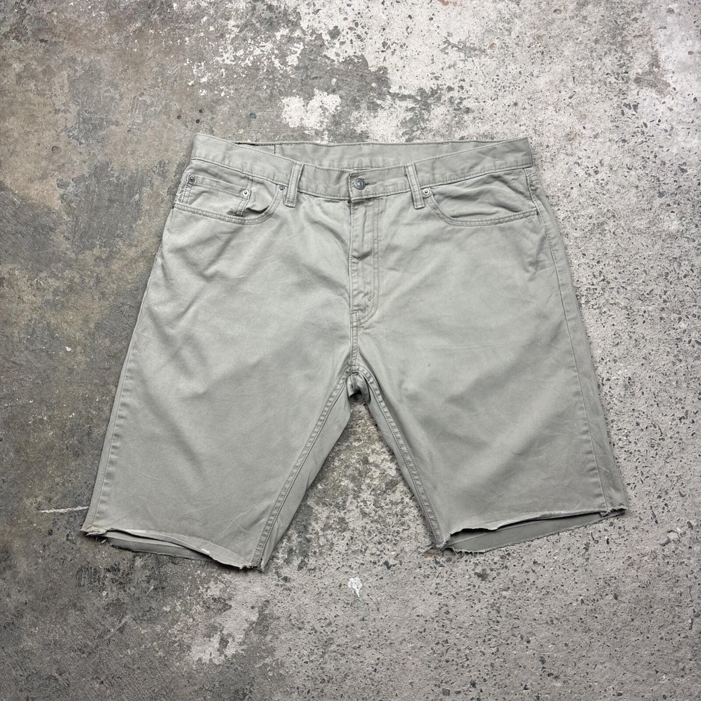 Biege Levis 514 Cotton Cut Off Shorts | W38"