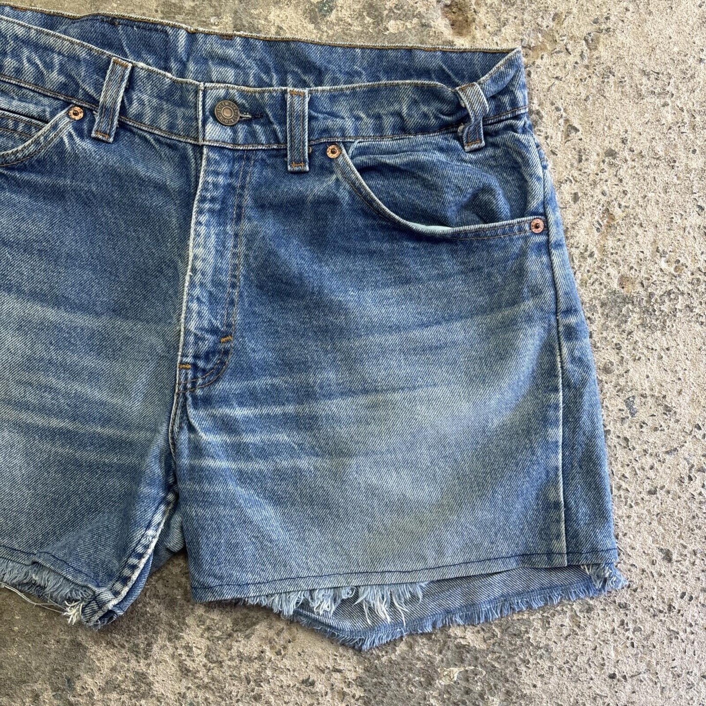 Blue Denim Levi’s Denim Cut Off Short Shorts  | W34"