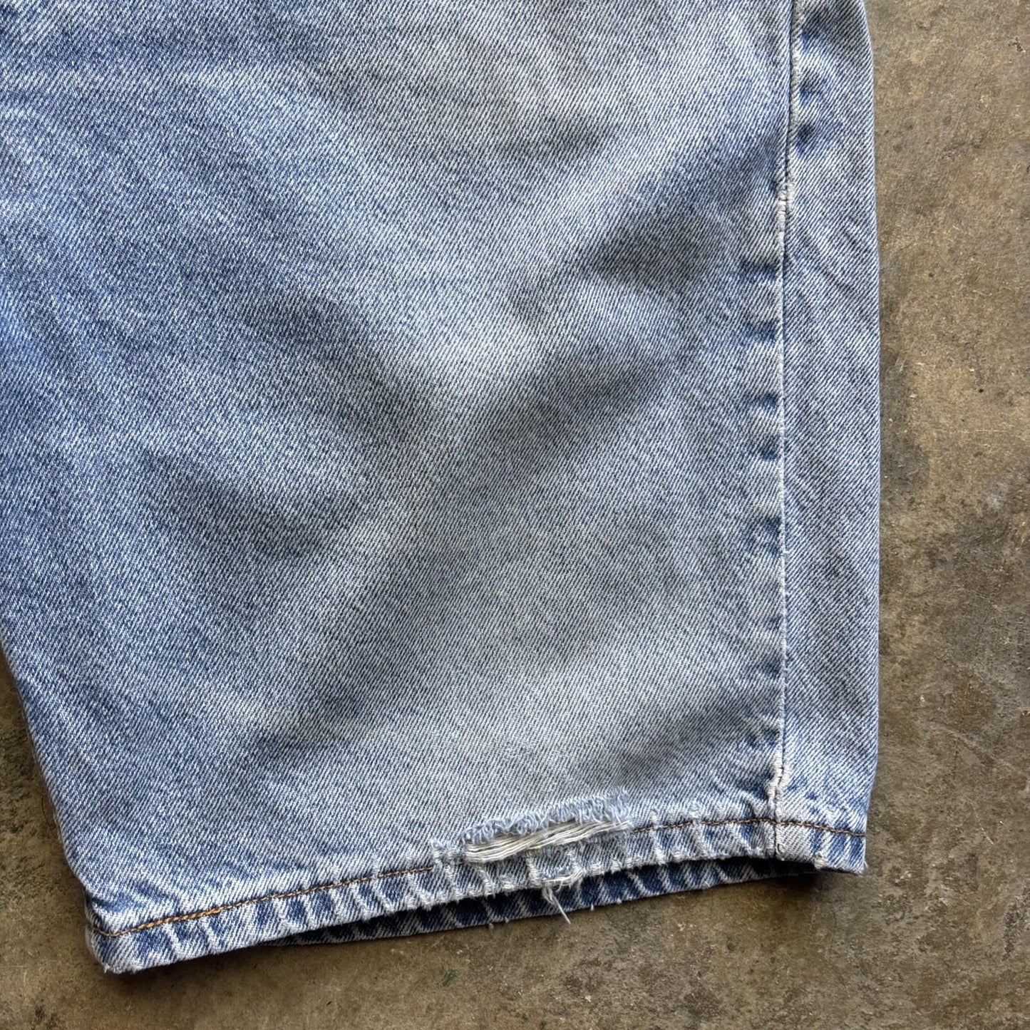 Blue Denim Levi’s 505 Men’s Shorts Jorts | W40