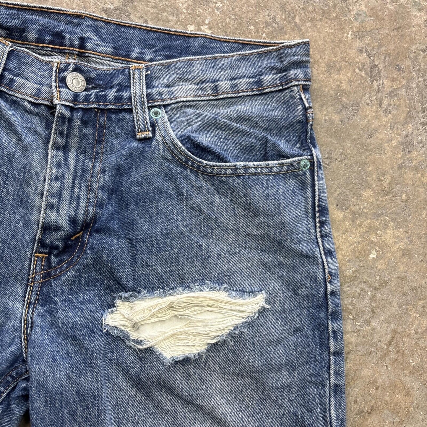 Distressed Blue Denim Levi’s 511 Men’s Cut Off Shorts - W31