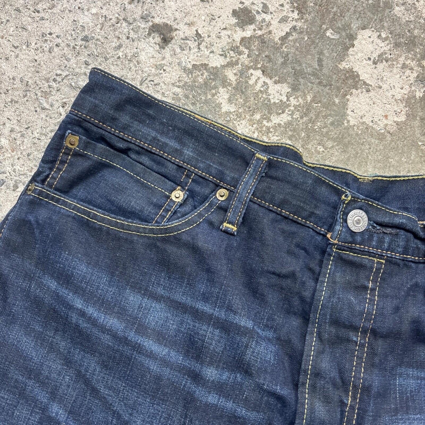 Navy Blue Denim Levi’s 562 Men’s Cut Off Shorts | W34