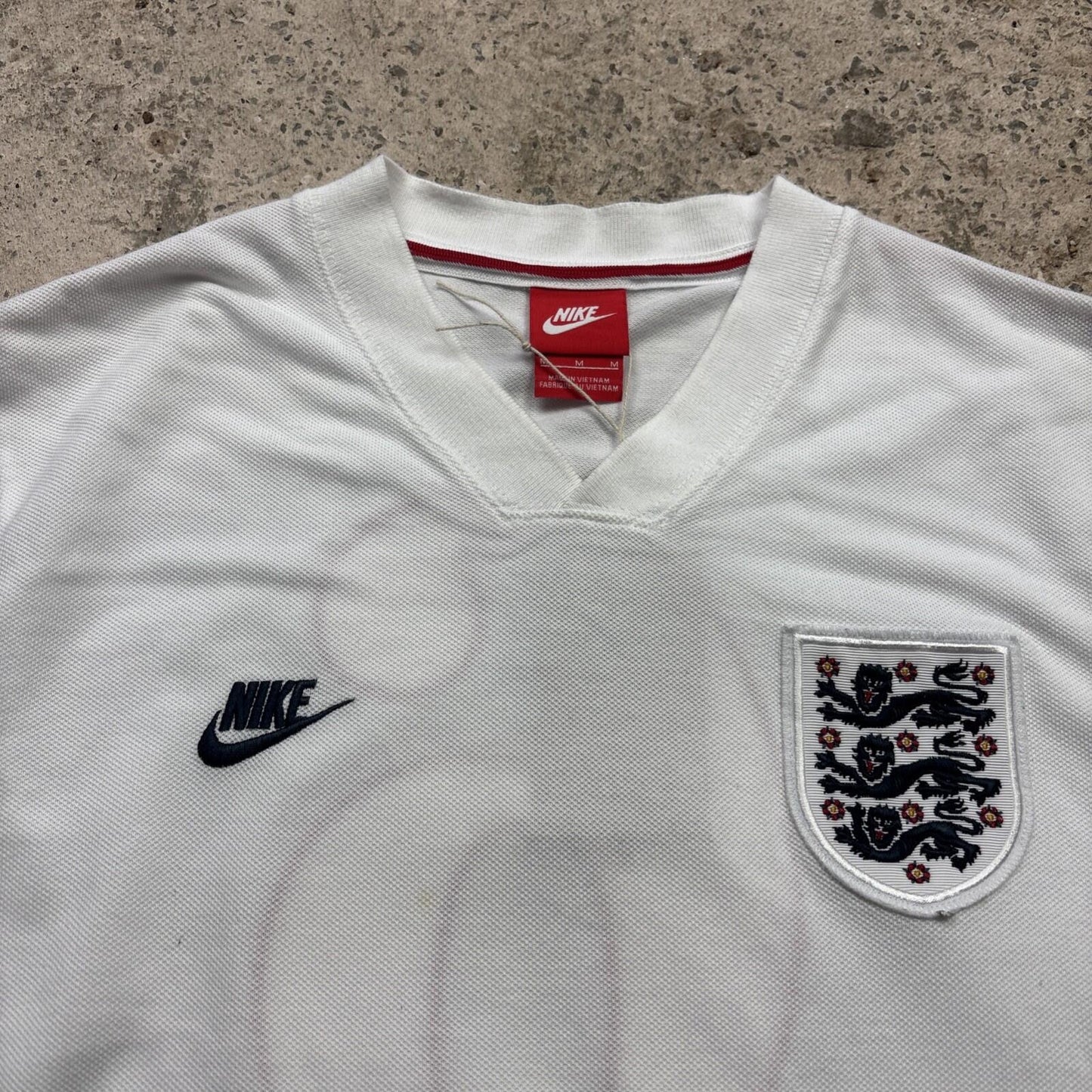 Nike England Football V-neck Men’s Cotton T-shirt | M