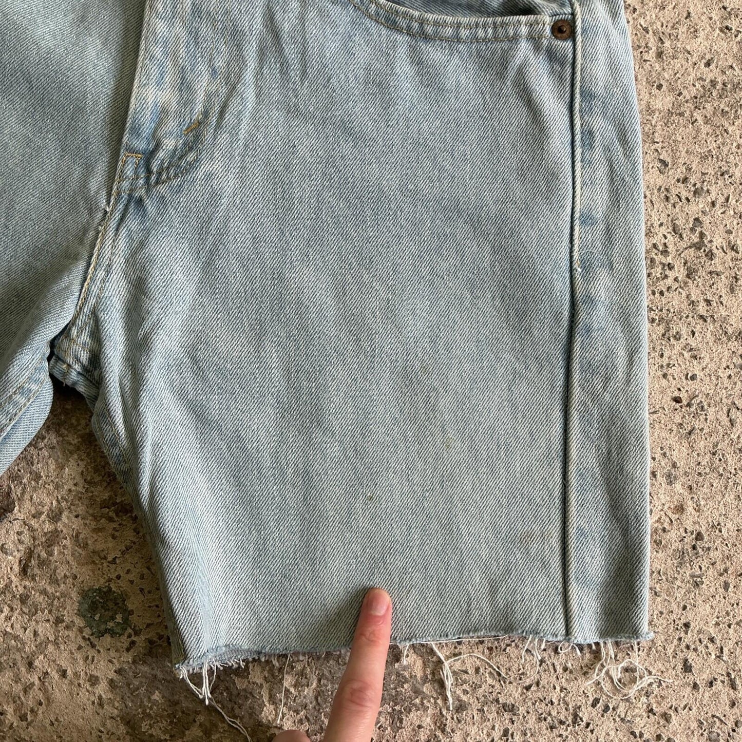 Light Blue Levi’s Cowboy Print Jean Shorts | W29