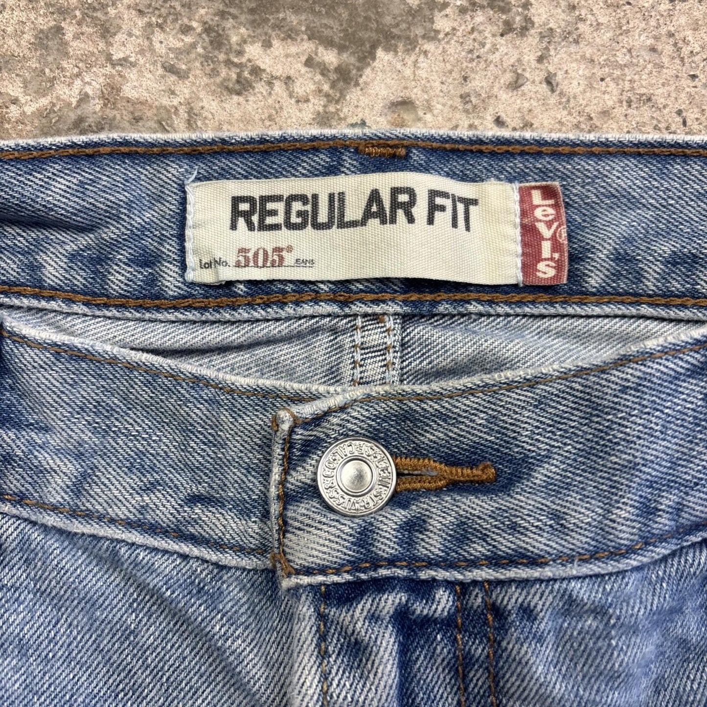 Blue Levi’s Denim Cut Off Jean Shorts In Regular Fit | W36"