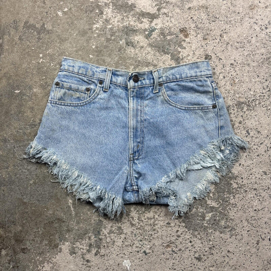Blue Denim Levi’s Women’s Hot Pants Jean Shorts | 31"