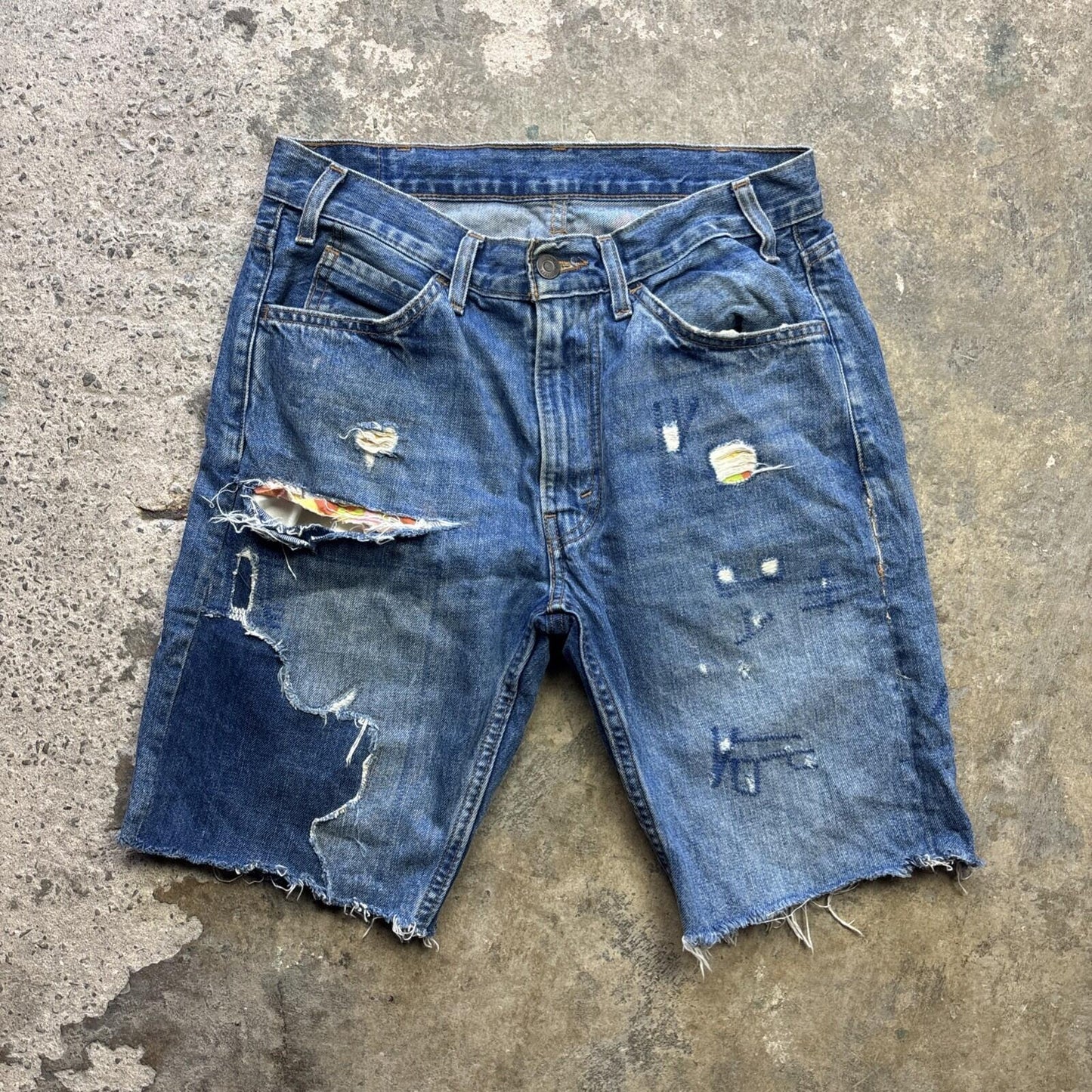 Distressed Levi’s 505 Blue Denim Cut Off Shorts - W30