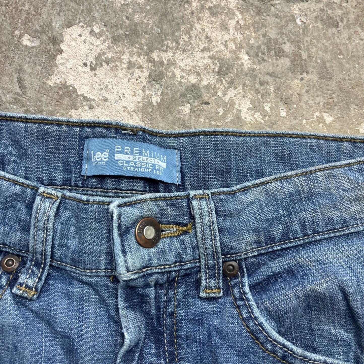 Premium Lee Denim Men’s Cut Off Shorts | W32