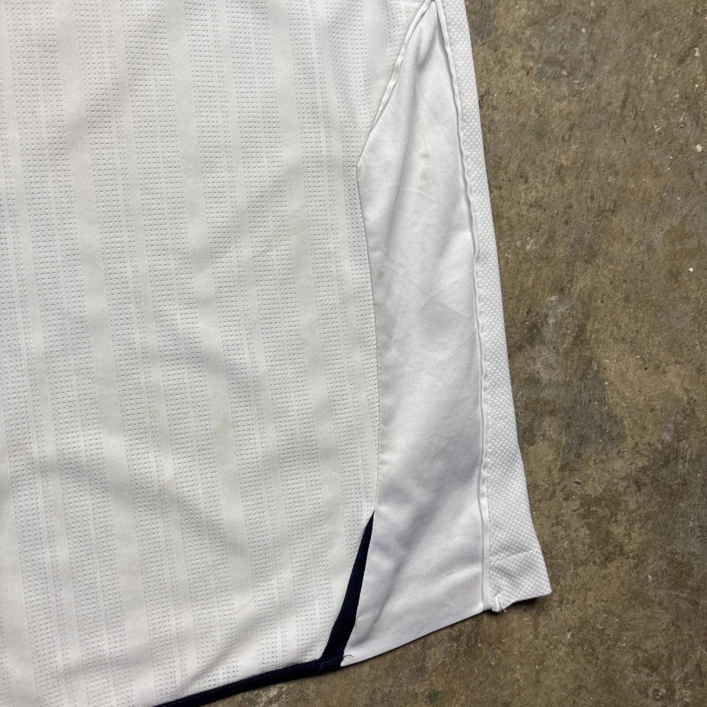 2007-09 White Umbro England Football Men’s Shirt | L