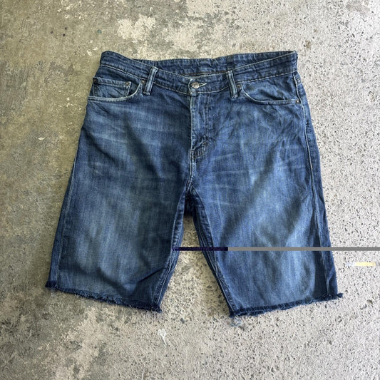 Blue Denim Cut Off Levi’s Jean Shorts | W33"