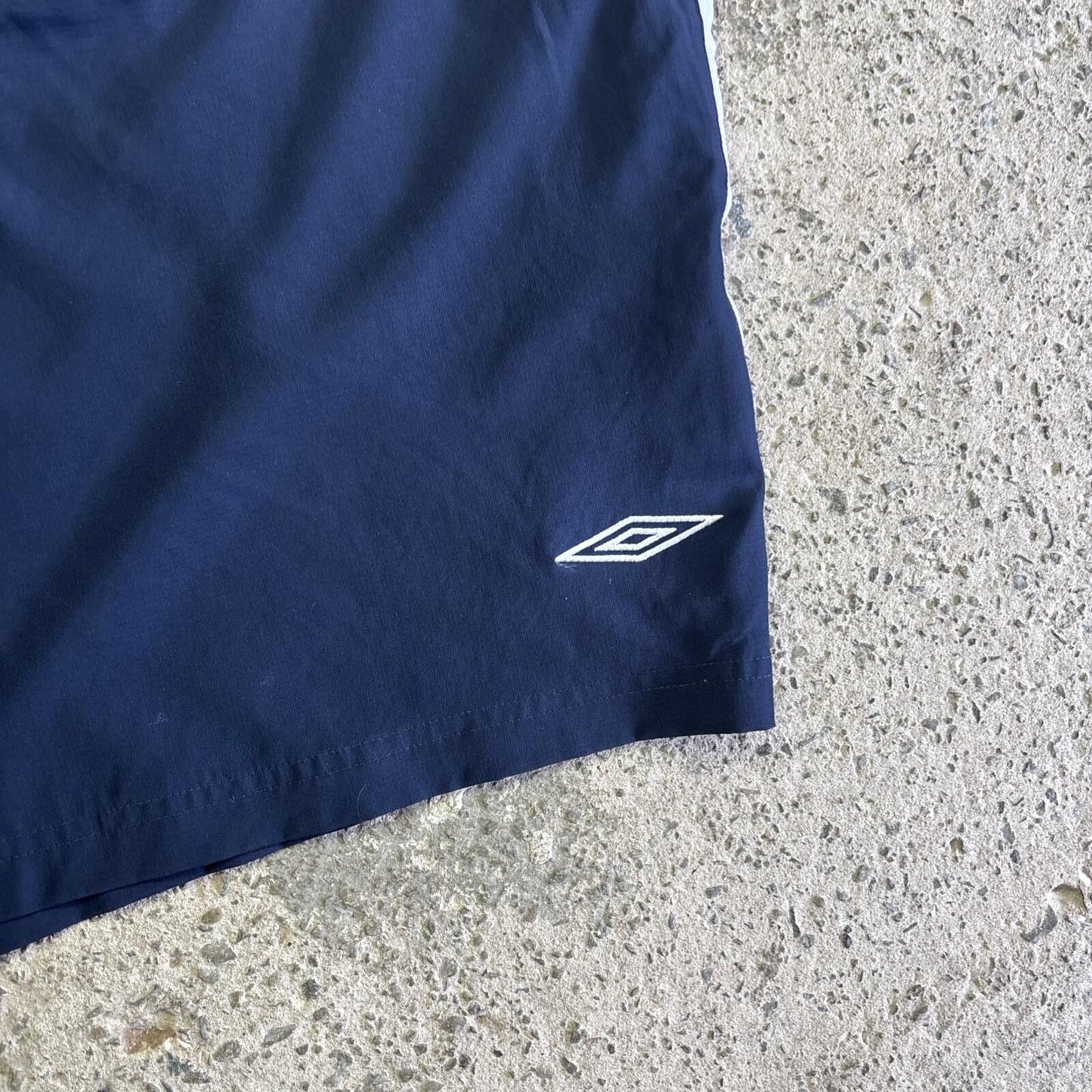 00s Navy & White Umbro England Football Shorts | XXL