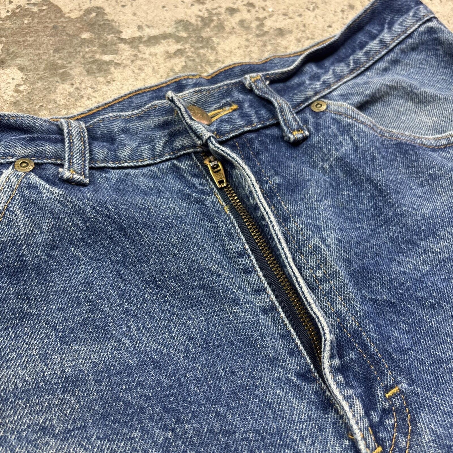 Blue Denim Levi’s Cut Off Jean Shorts | 33"
