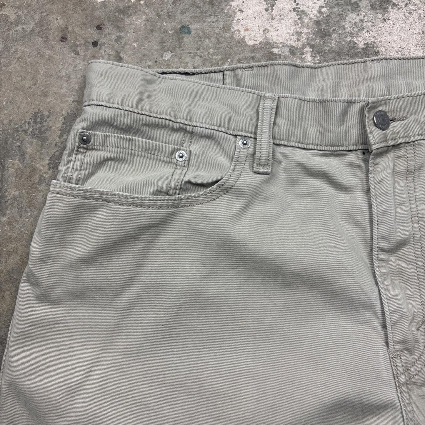 Biege Levis 514 Cotton Cut Off Shorts | W38"
