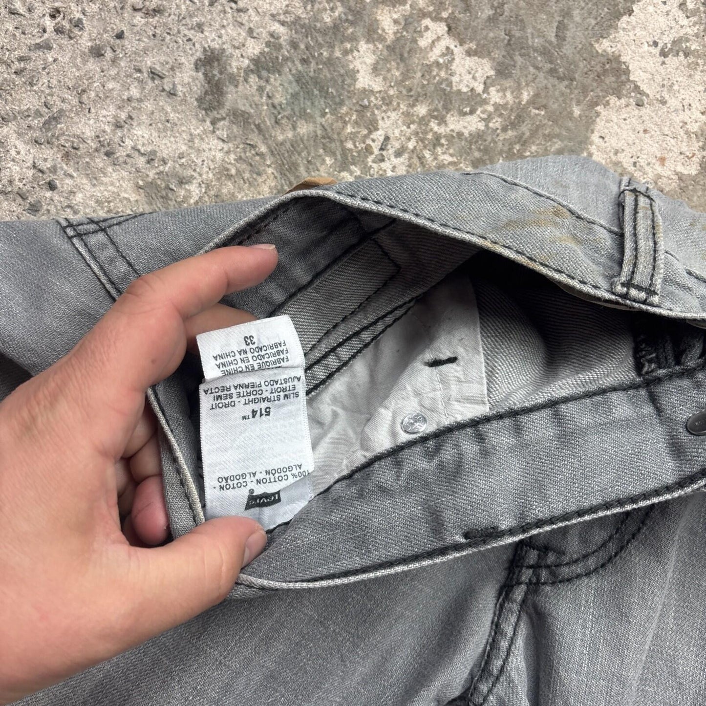 Grey Levi’s 514 Men’s Cut Off Shorts | W33