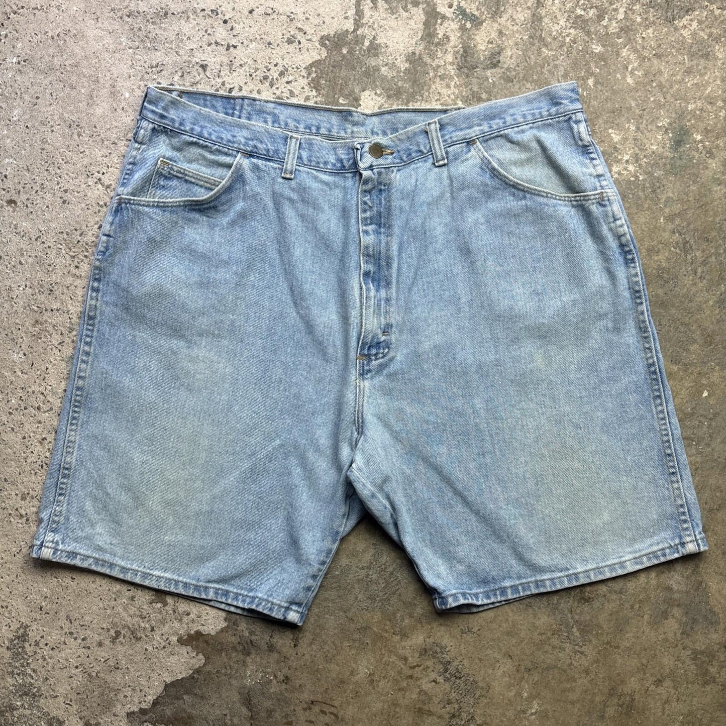Vintage Light Blue Denim Wrangler  Bermuda Shorts | W42