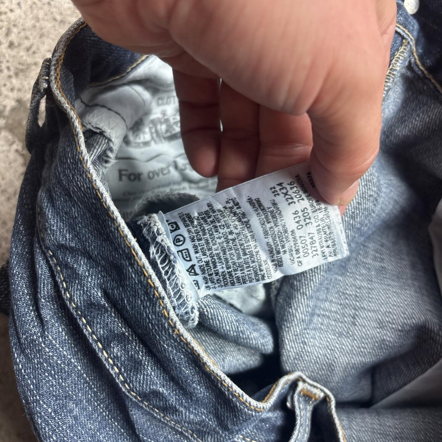 Blue Denim Levi’s 507 Men’s Cut Off Shorts | W32