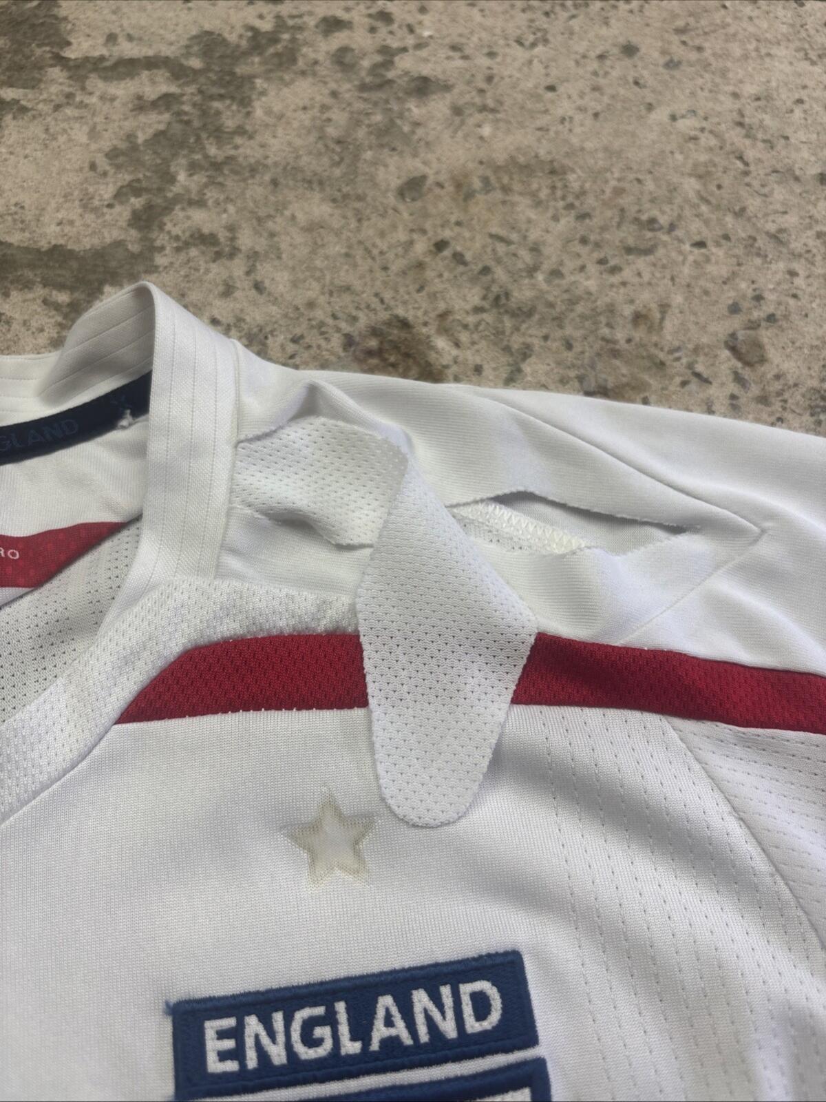 White England Umbro 2007/09 Home Shirt | Size: M