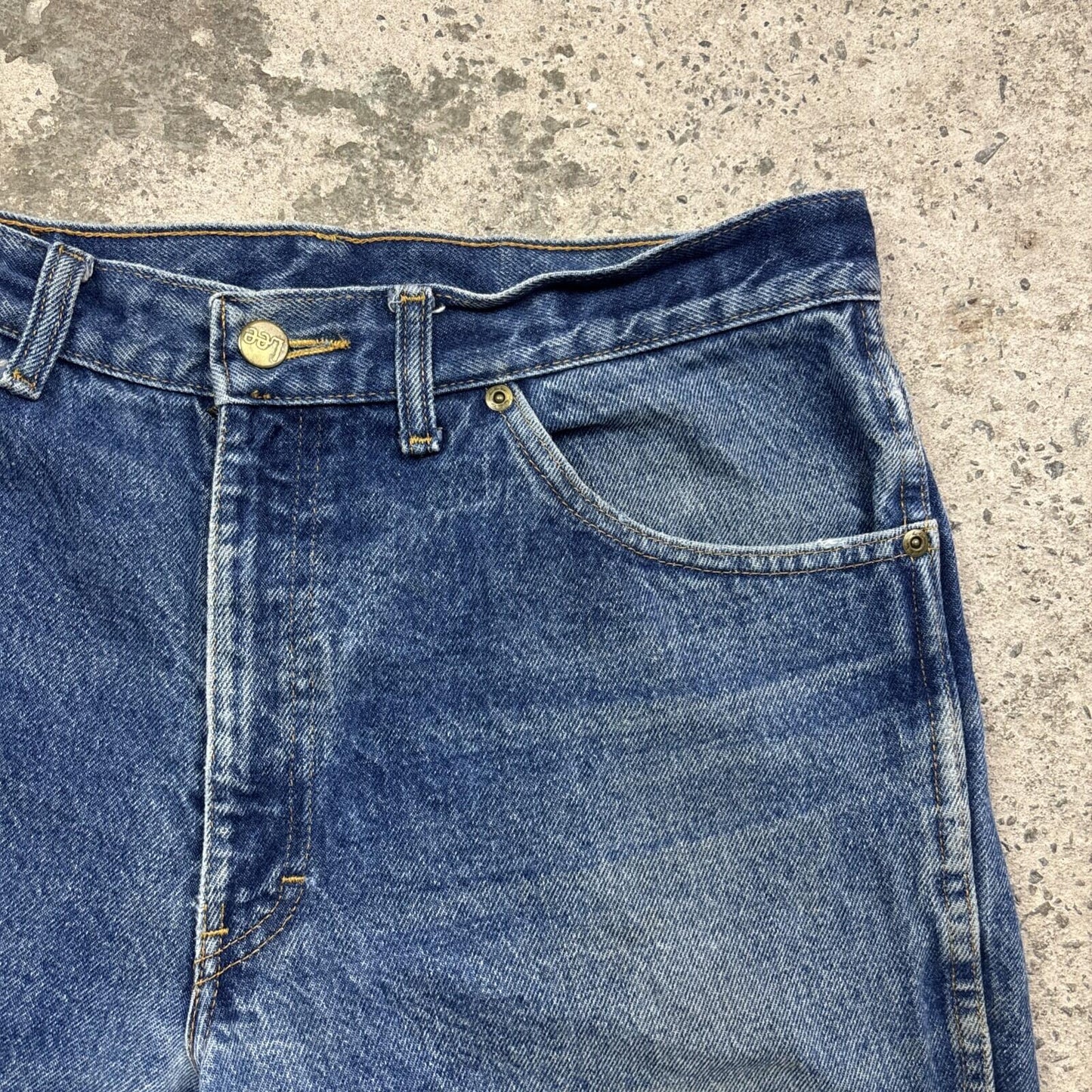 Blue Denim Levi’s Cut Off Jean Shorts | 33"