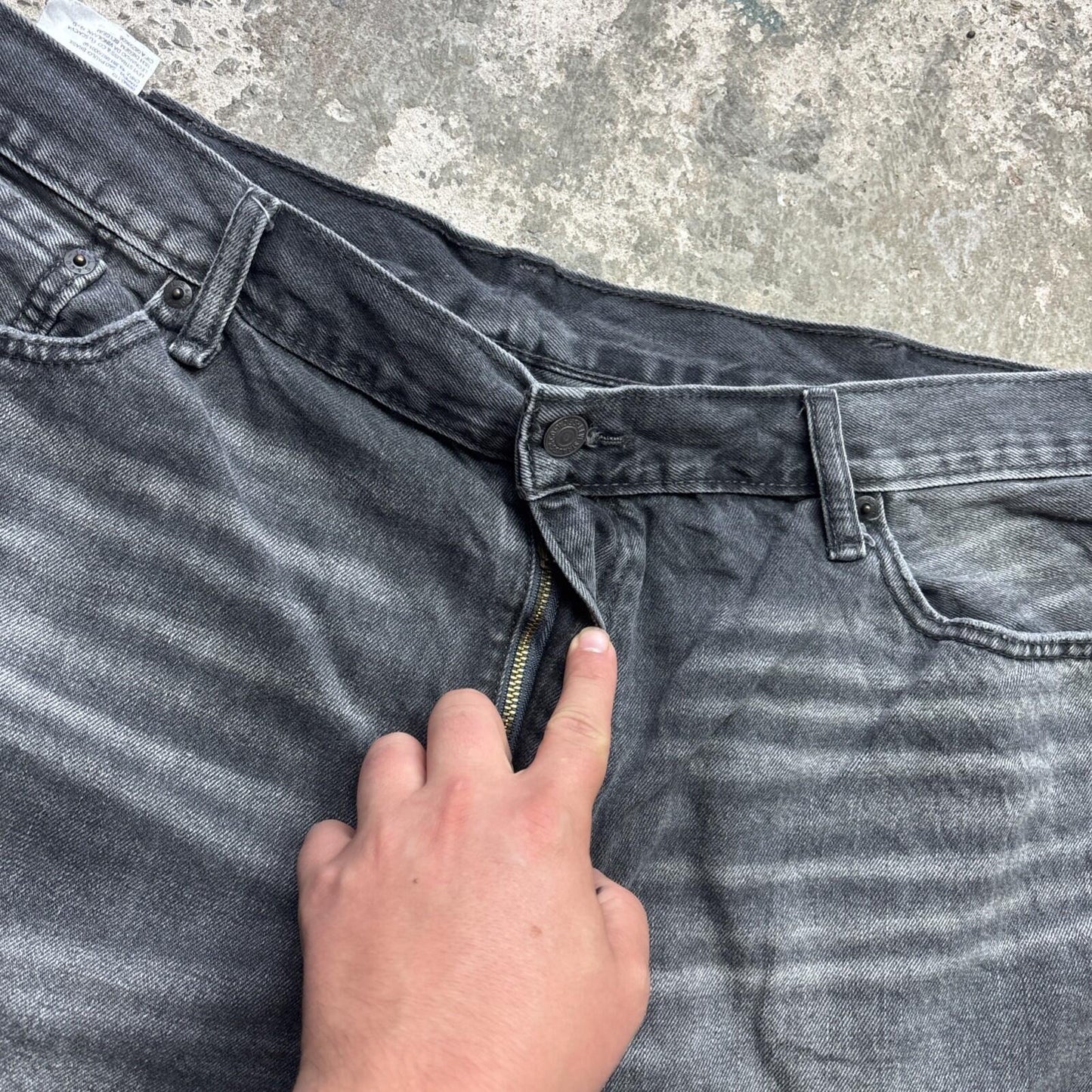 Distressed Grey Levi’s 511 Men’s Cut Off Shorts | W44