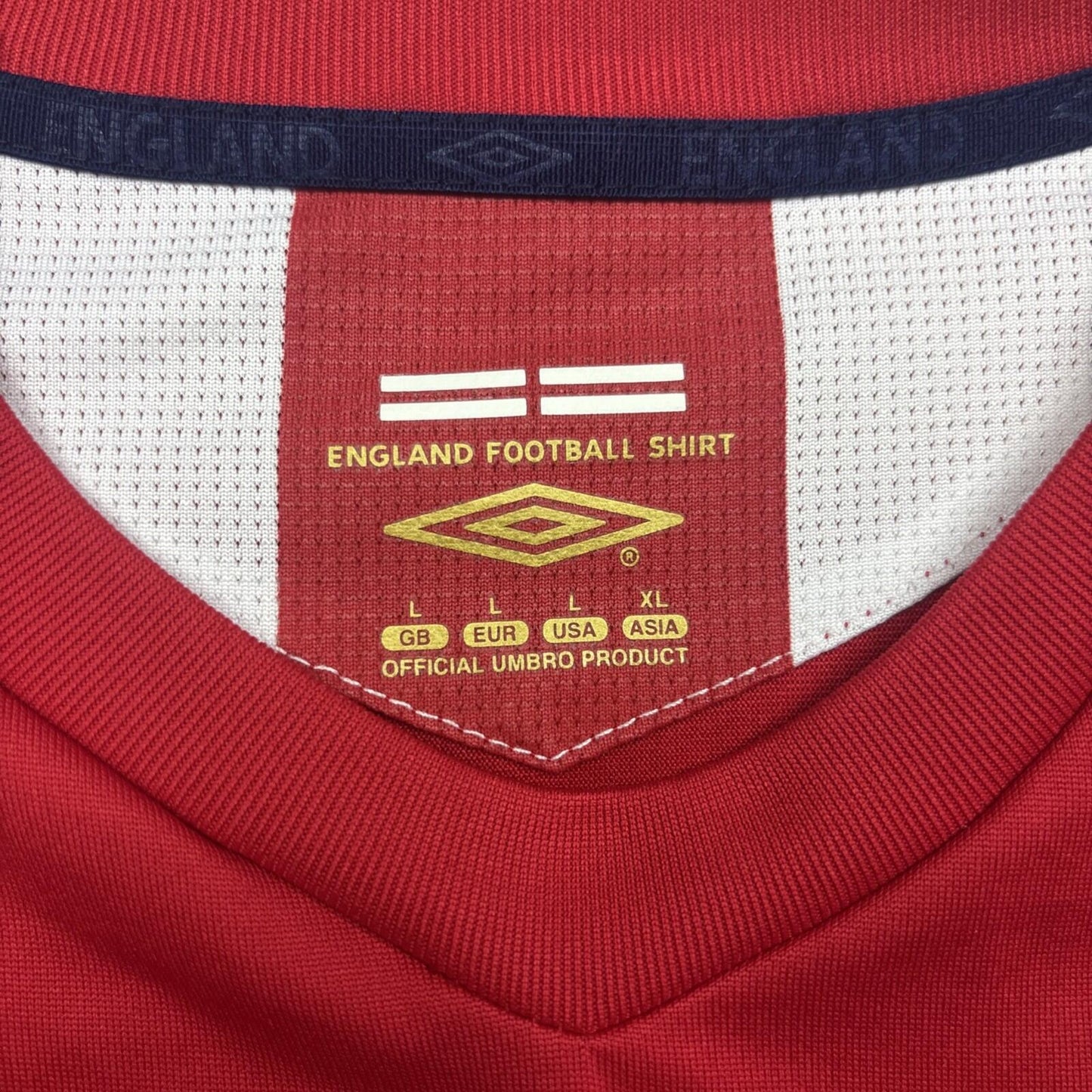 Red Umbro 2006/08 England Football Away Shirt | Size: L