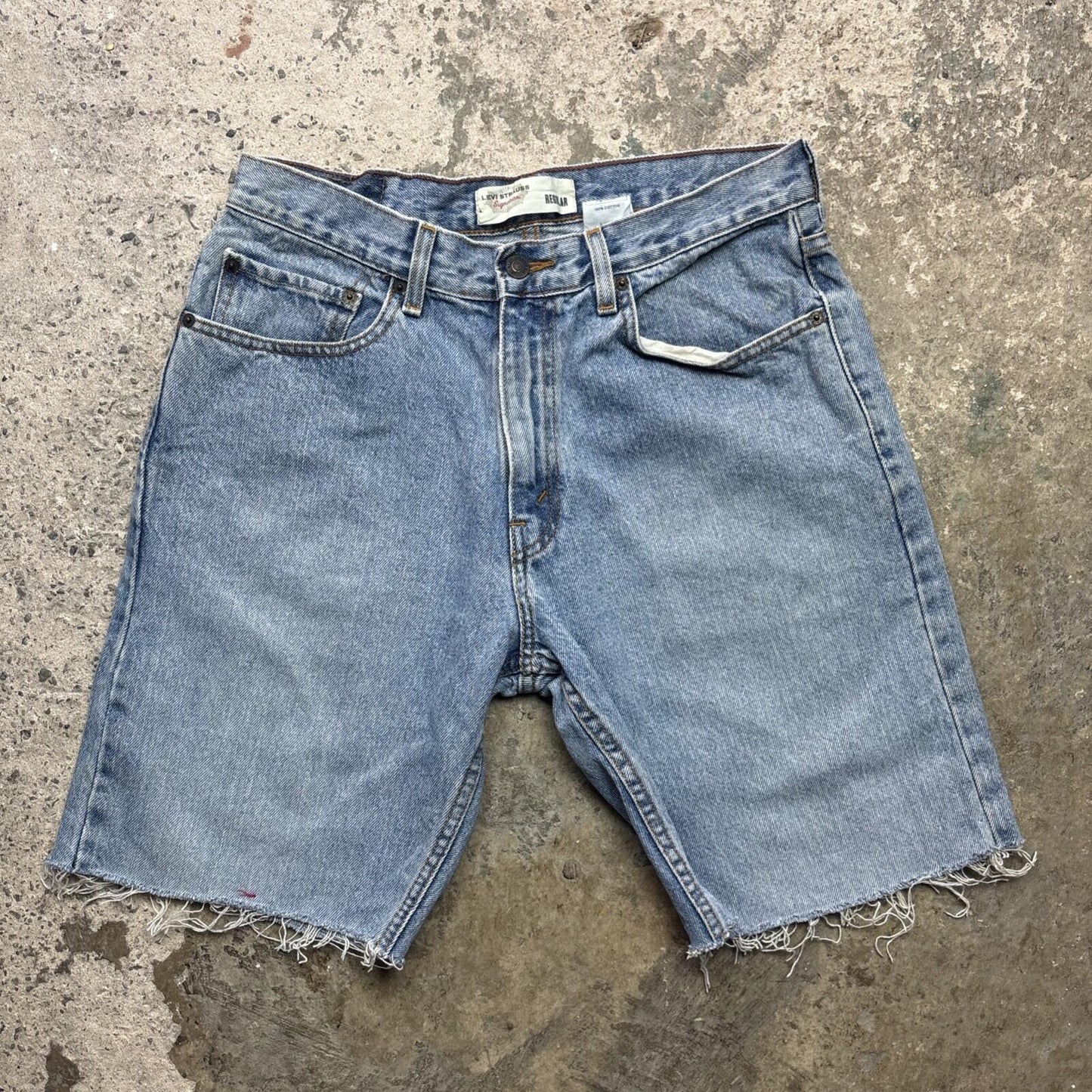 Blue Denim Levi Strauss Signature Men’s Cut Off Shorts | W32