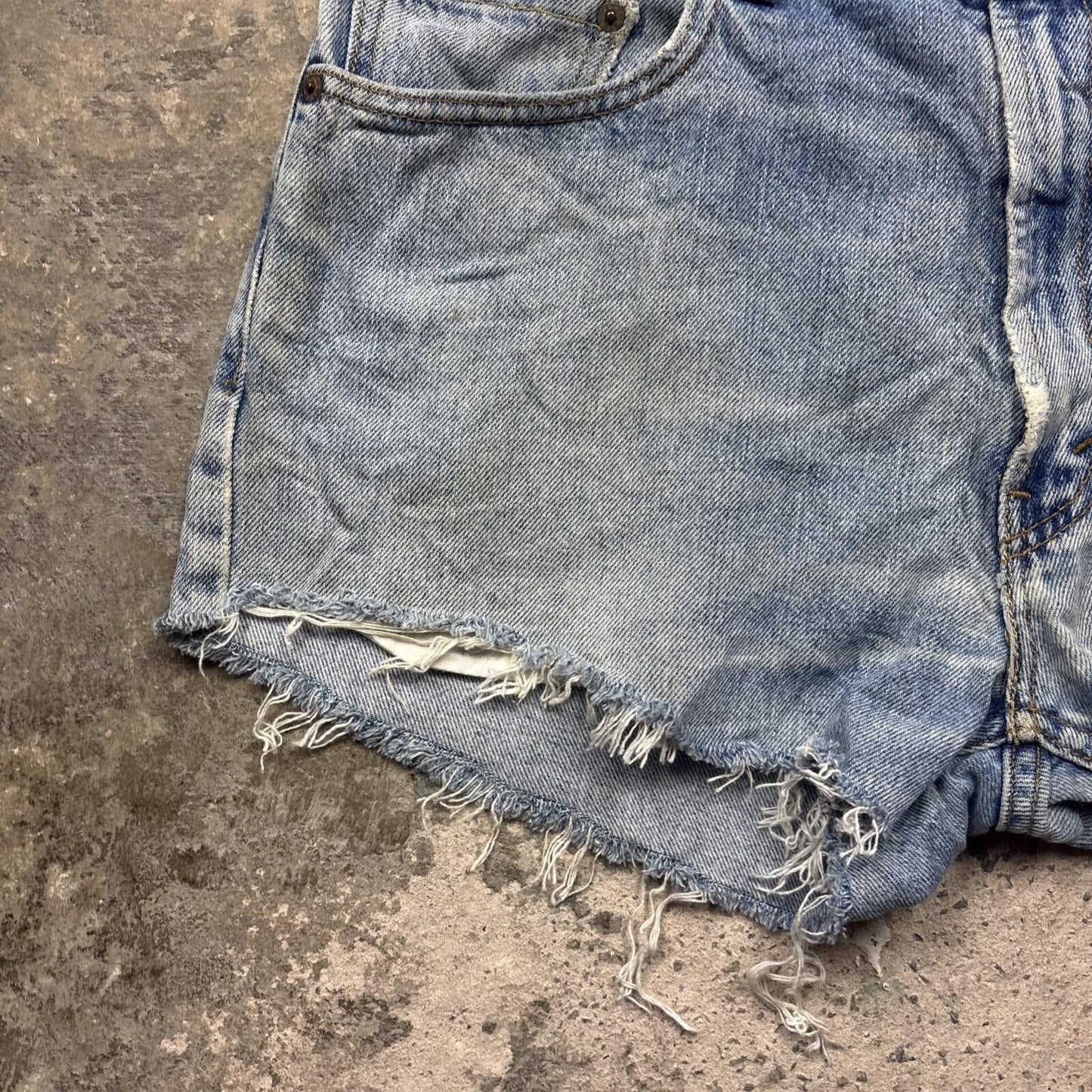 Blue Denim Levi’s Women’s  Cut Off Shorts | W36"