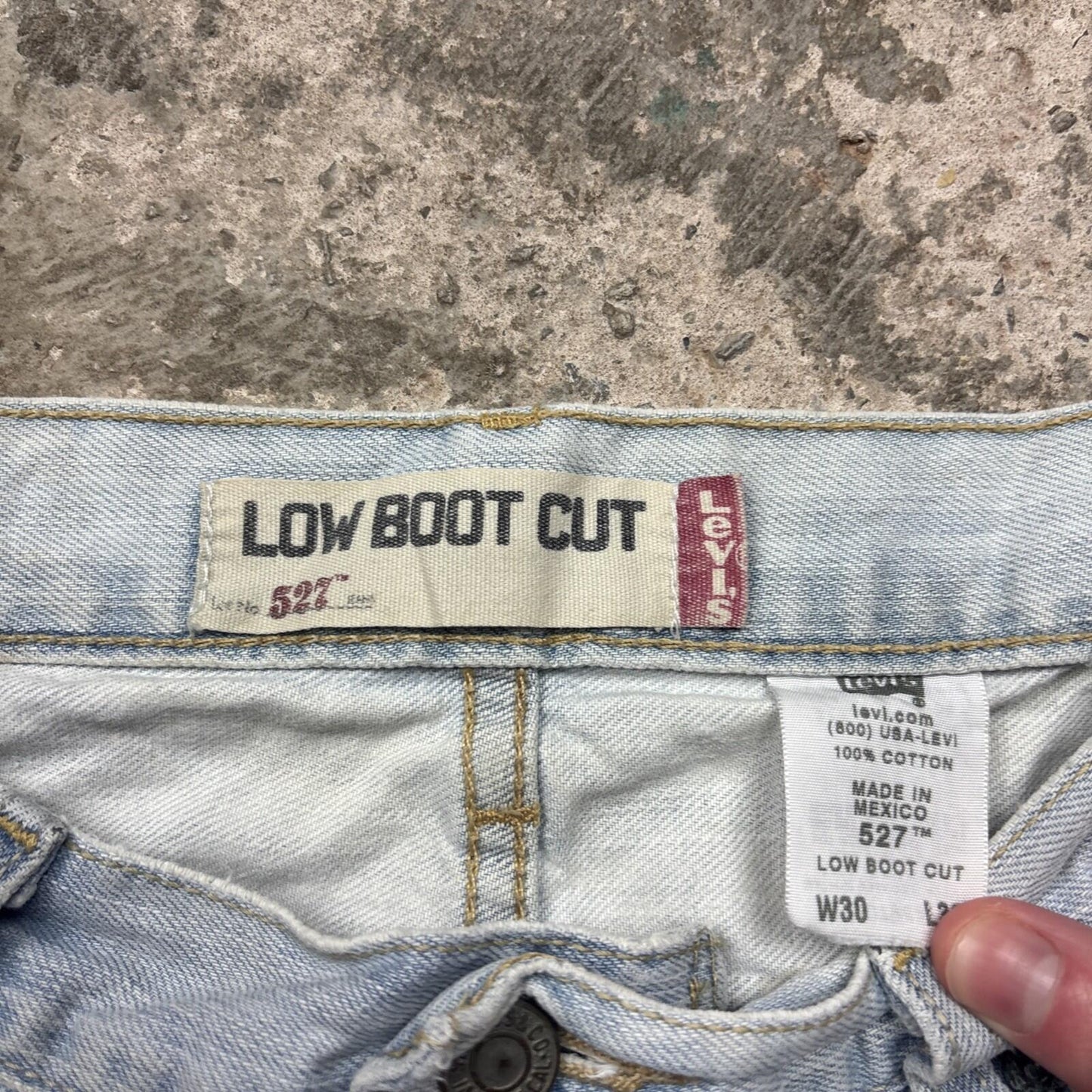 Light Blue Denim Levi’s 527 Cut Off Women’s Jean Shorts | W30