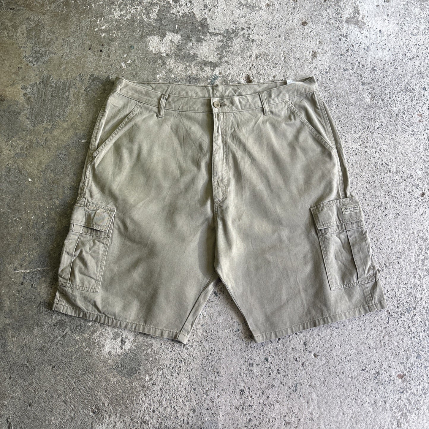 Khaki Green Wrangler Cotton Cargo Shorts | W40"