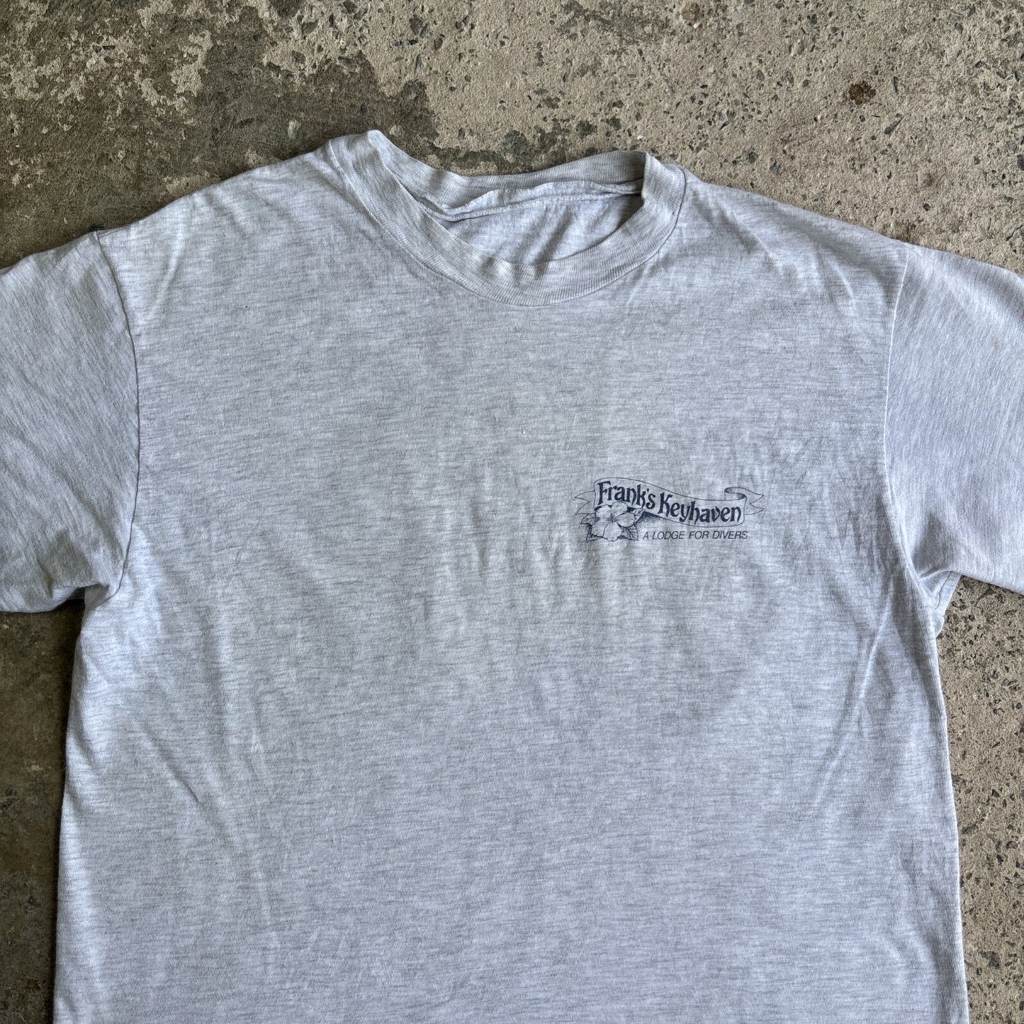 Grey Diving Graphic Single Stitch T-shirt | Size M