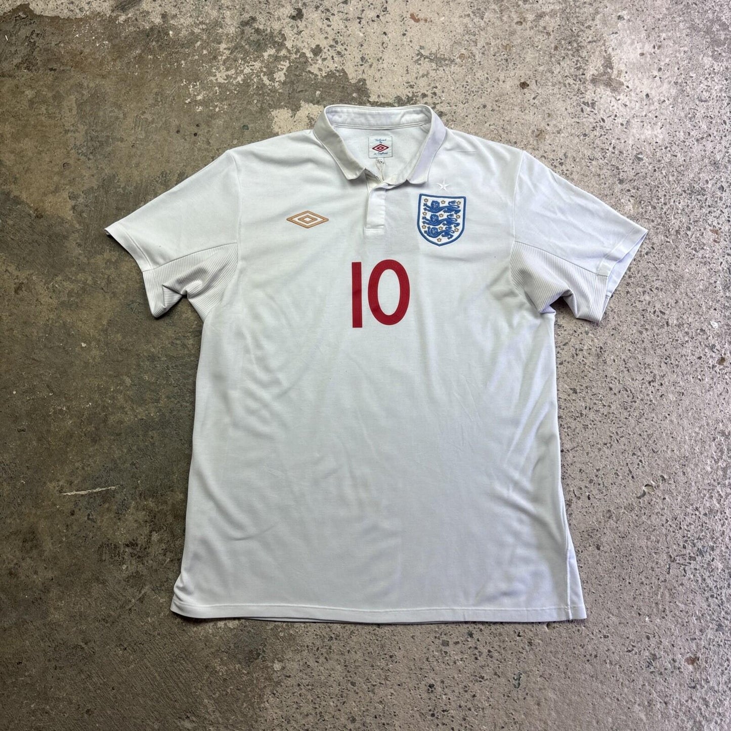 White Umbro 2009/10 England Rooney Football Shirt | Size L