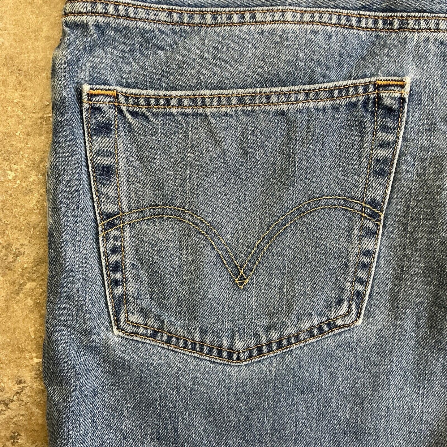 Blue Levi’s Denim Jean Shorts In Regular Fit | W40