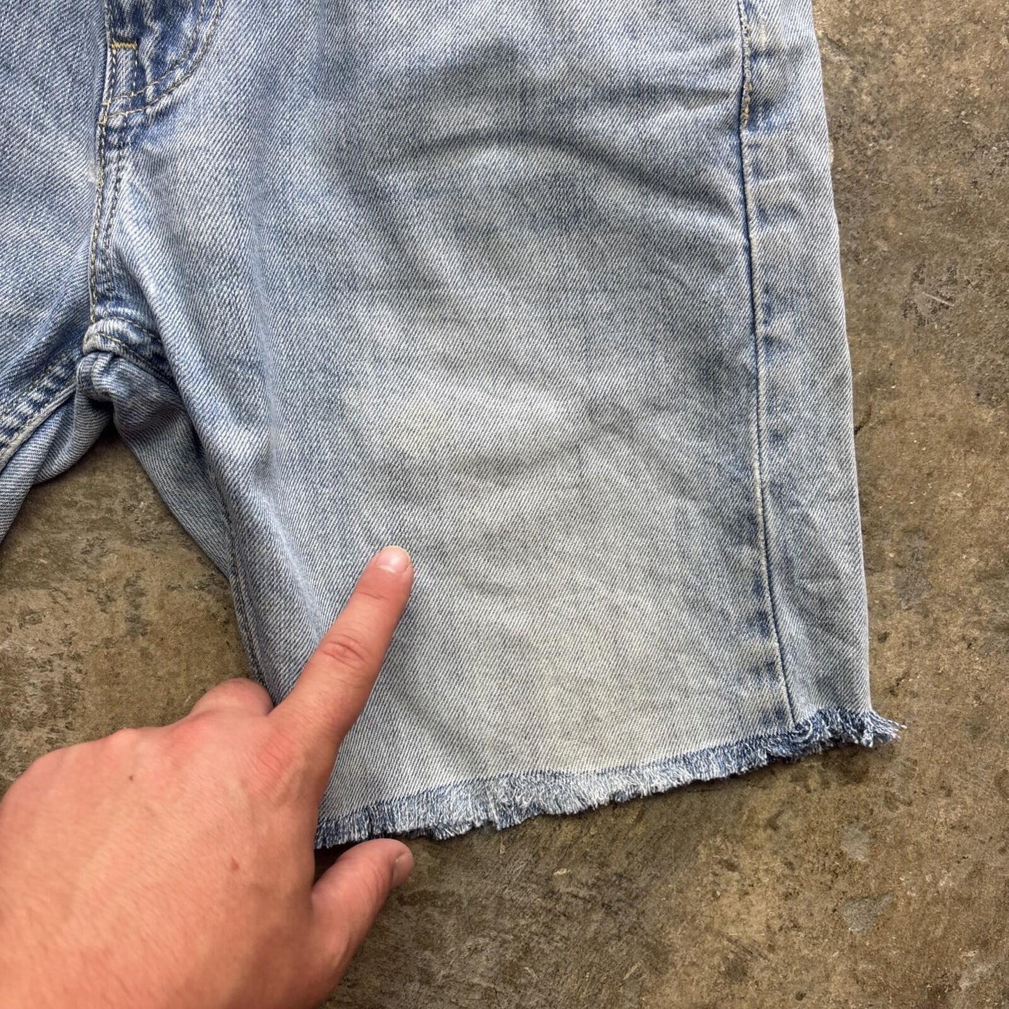 Blue Denim Levi’s 505 Men’s Cut Off Shorts | W30