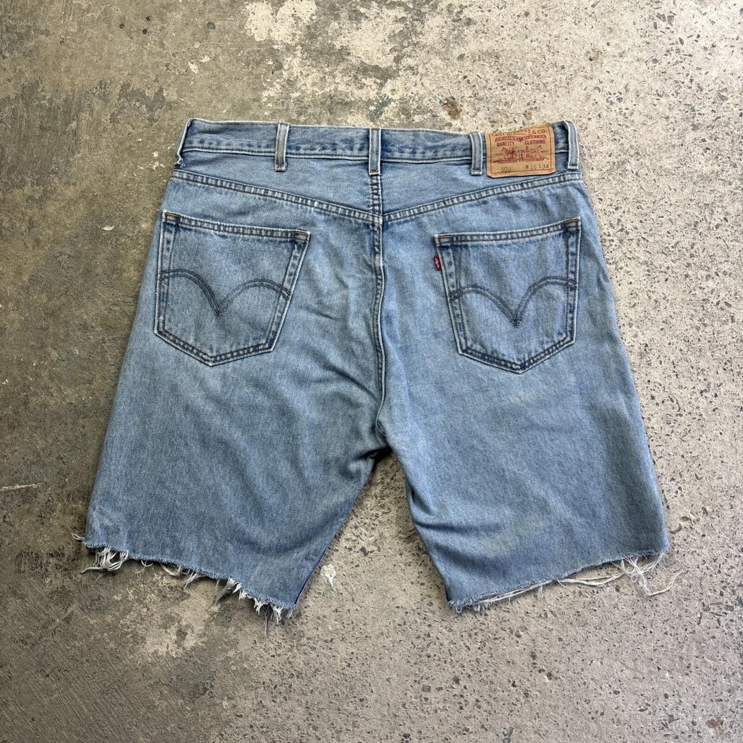 Blue Levi’s Denim Cut Off Jean Shorts In Regular Fit | W36"