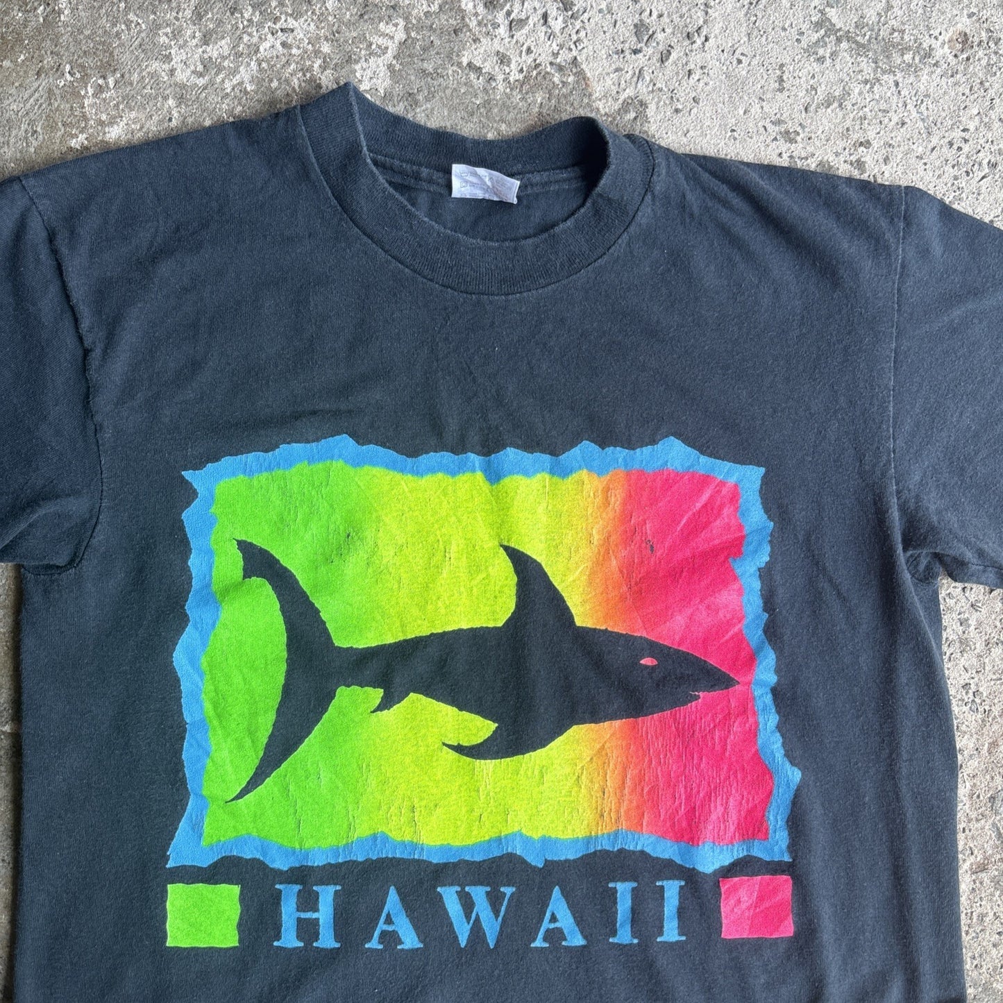Vintage Navy Hawaii Print Graphic Single Stitch T-Shirt | Size M