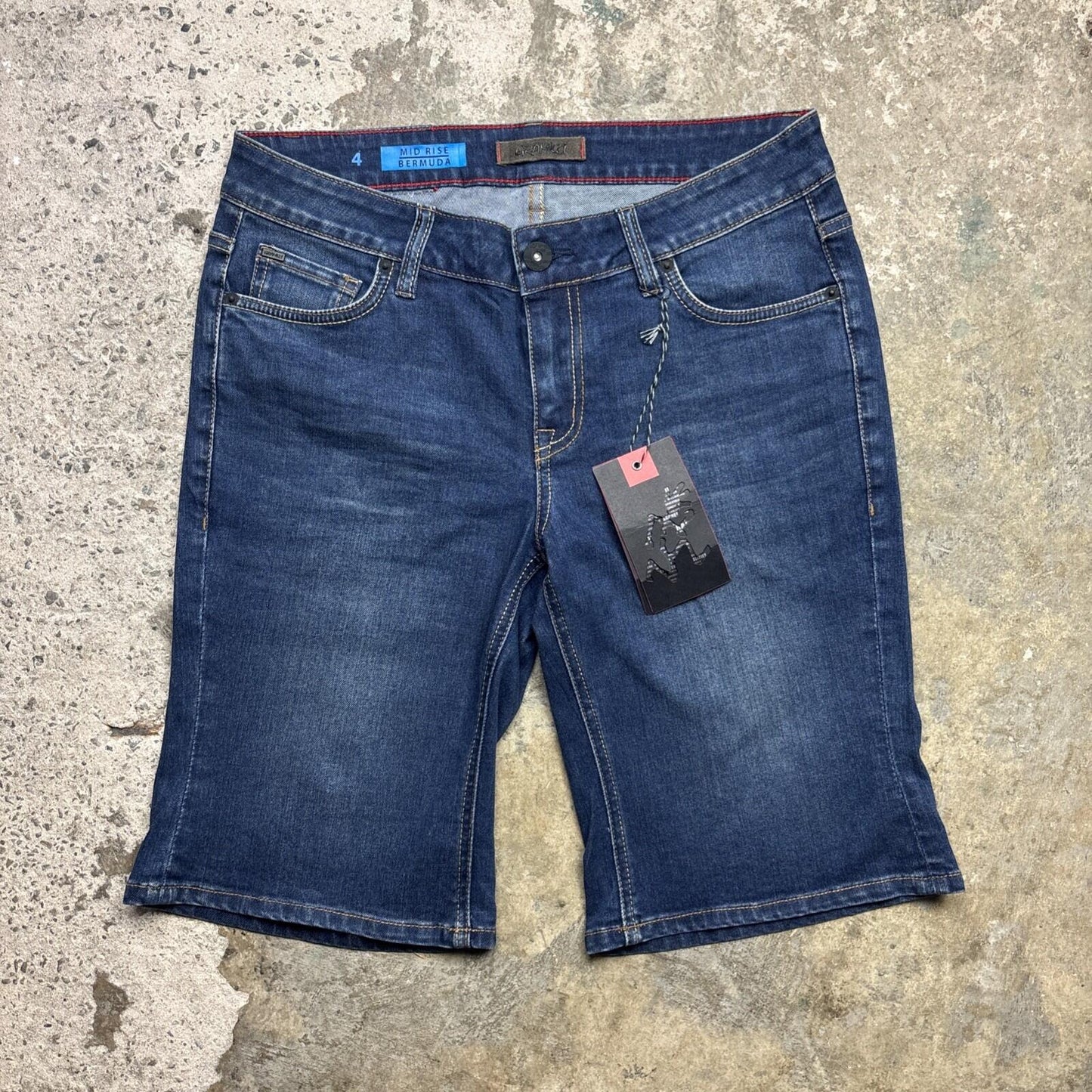 BNWT Gramicci Denim Bermuda Women’s Mid Rise Shorts | Size 4