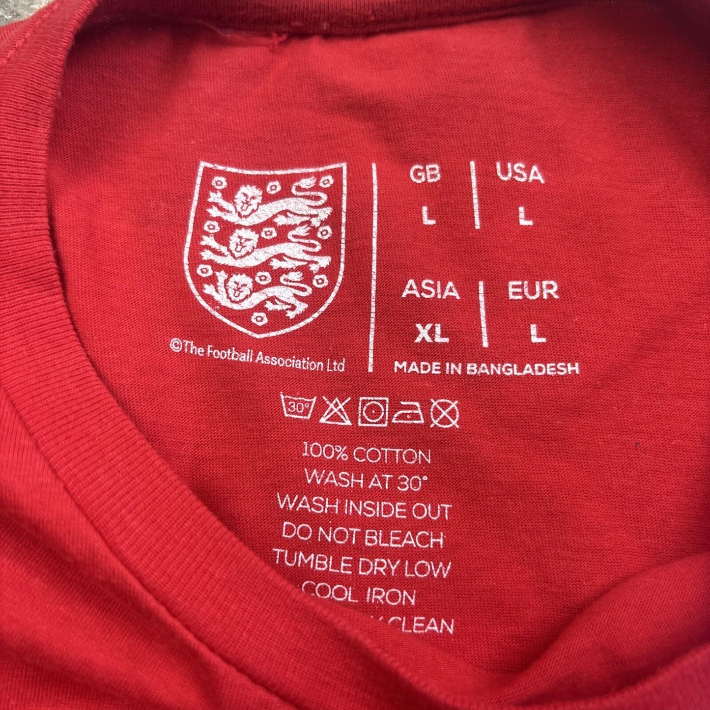Red England Football Logo Print T-shirt | Size L