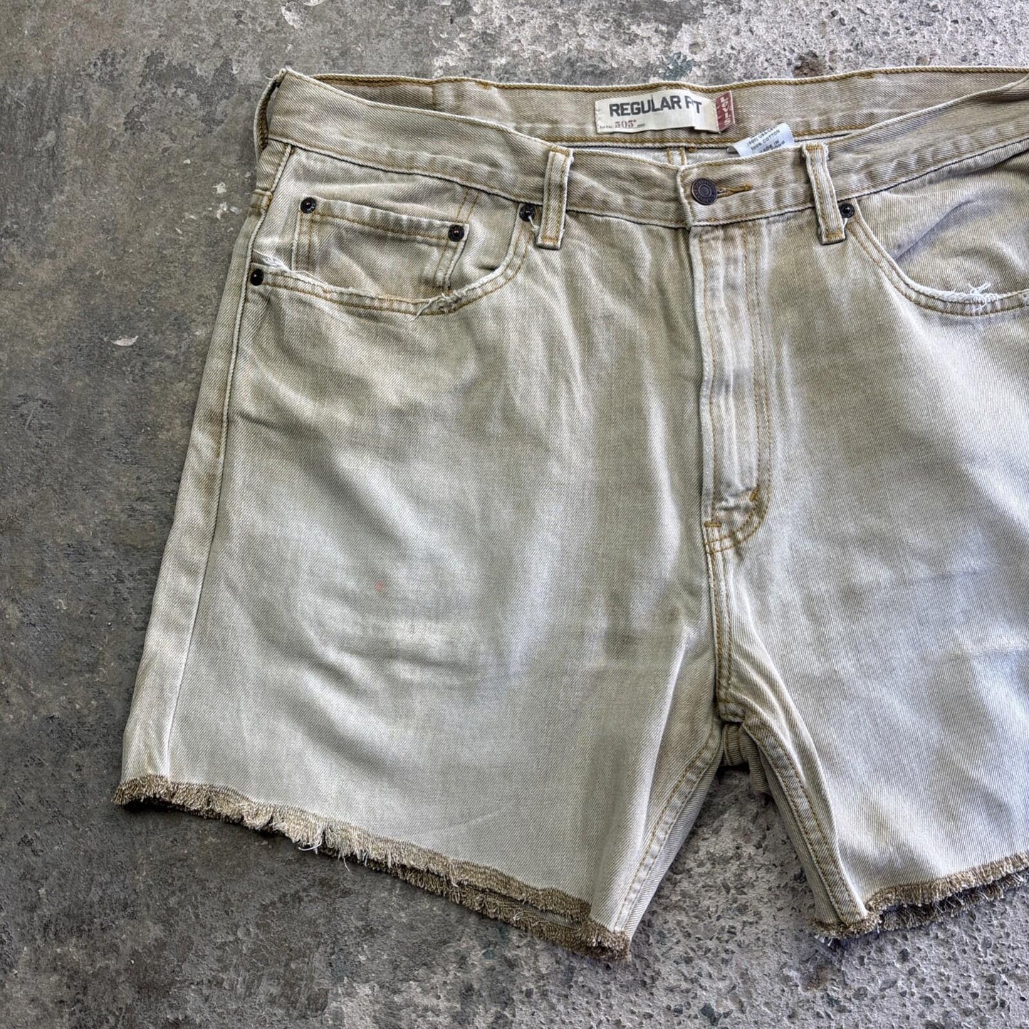 Tan Levi’s 505 Cut Off Denim Jean Shorts | W38"