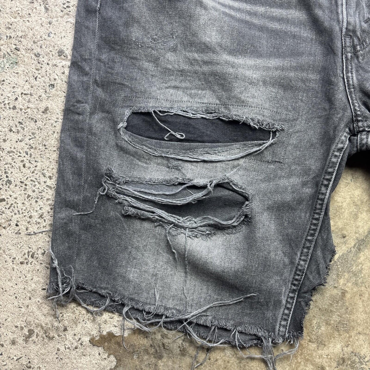 Distressed Grey Levi’s 511 Men’s Cut Off Shorts | W44
